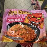 Opakowanie Fire Bull Carbonara z charakterystycznym designem przedstawiającym byka i płomienie - ostrzeżenie o ekstremalnej ostrości dania